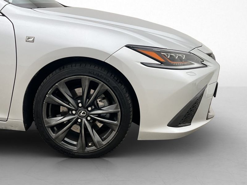 Lexus ES bild 34