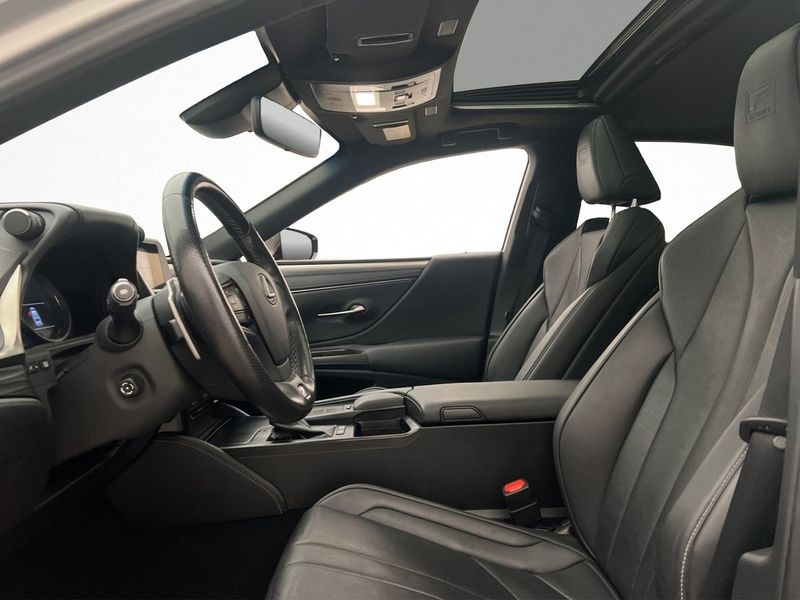 Lexus ES bild 12