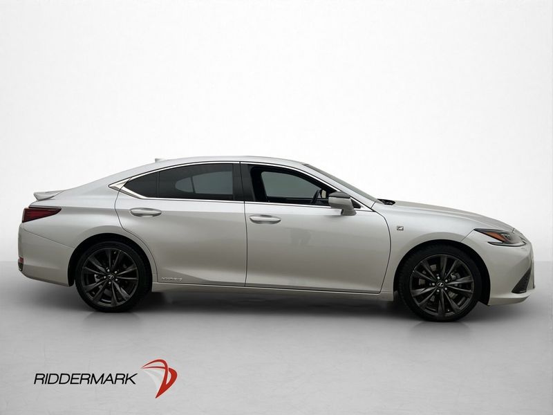 Lexus ES bild 9