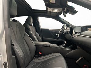 Lexus ES bild 27