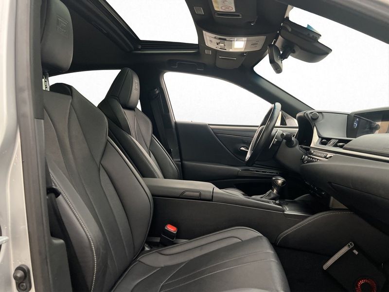 Lexus ES bild 27