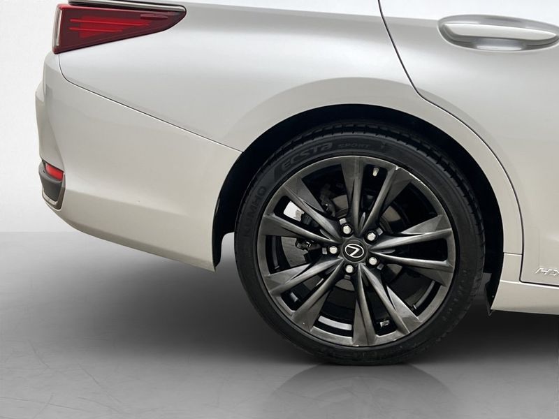 Lexus ES bild 33