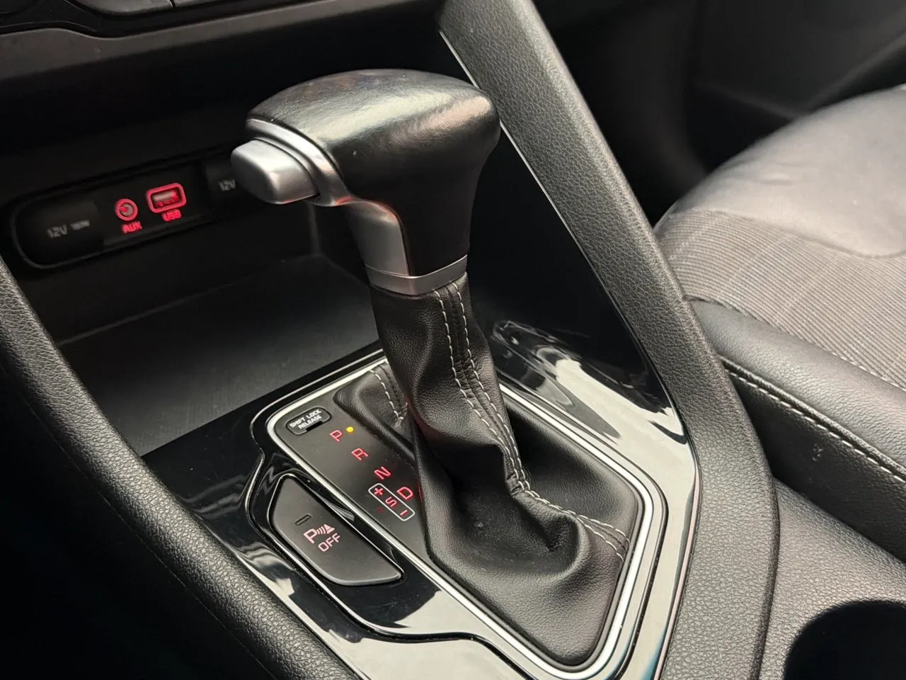 Vehicle image 23