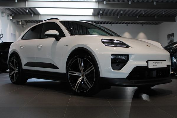 Porsche Macan 4 - 2024