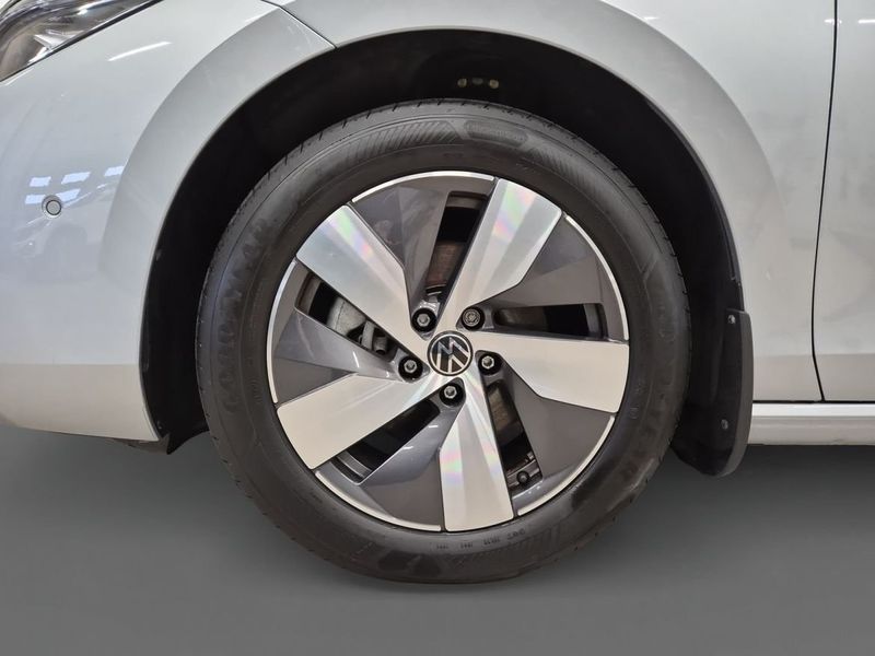 Volkswagen Passat bild 14