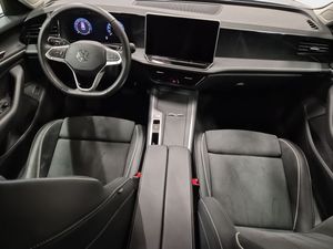 Volkswagen Passat bild 10