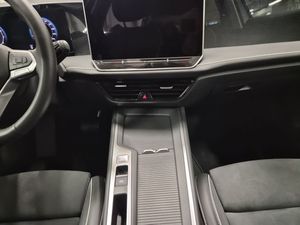 Volkswagen Passat bild 11