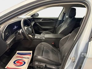 Volkswagen Passat bild 9