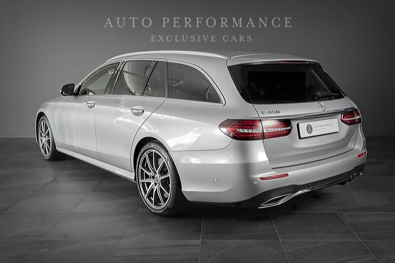 Mercedes E450 bild 2