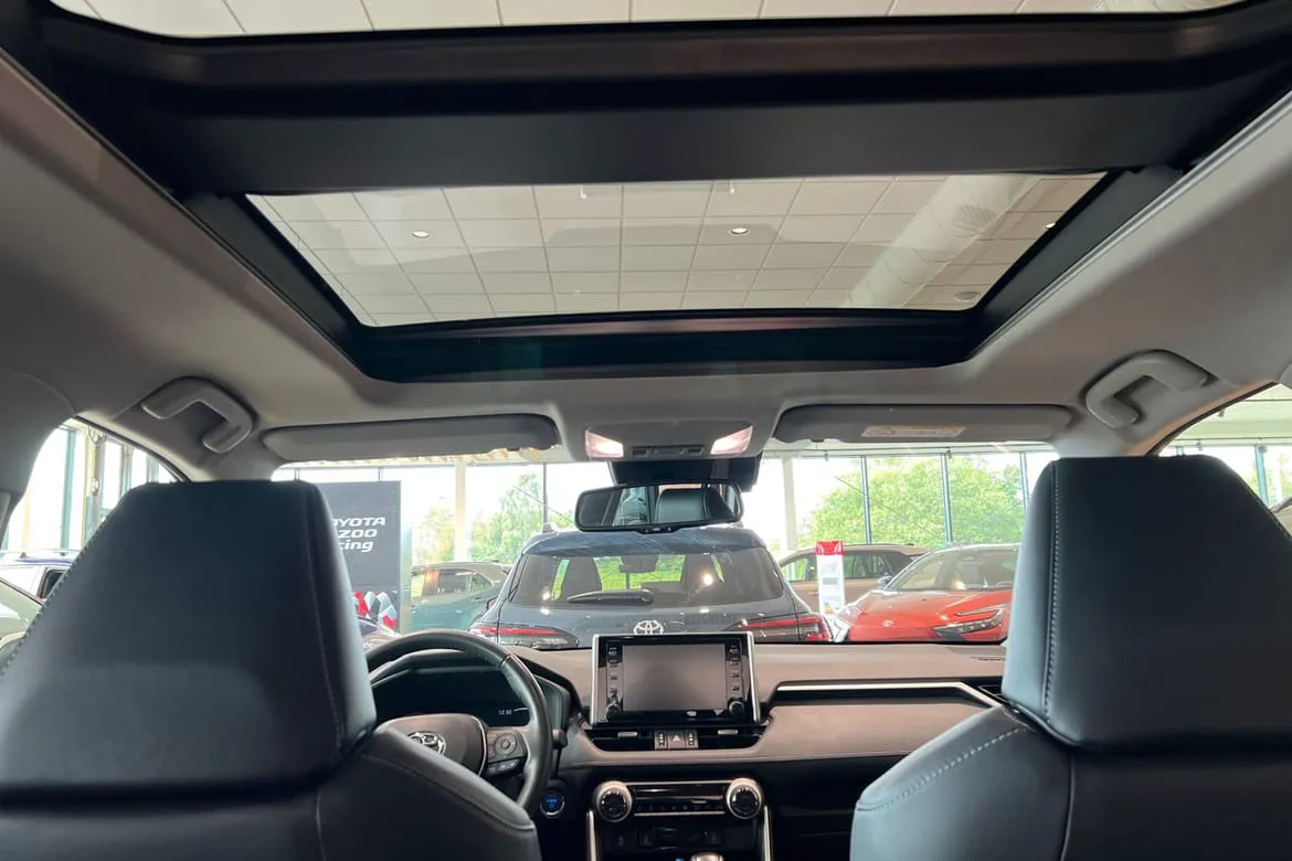 Vehicle image 22