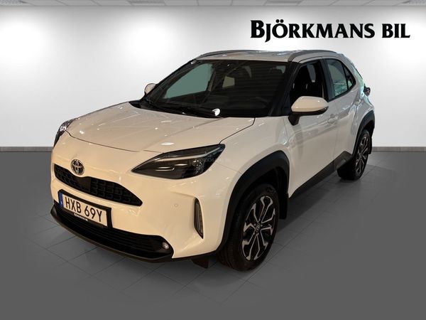 Toyota Yaris Cross Hybrid AWD-i e-CVT S & V-hjul - 2022