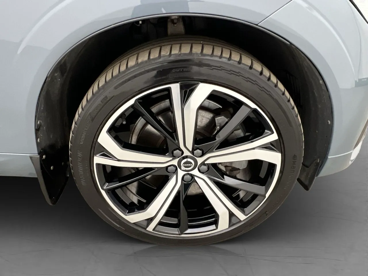 Vehicle image 35
