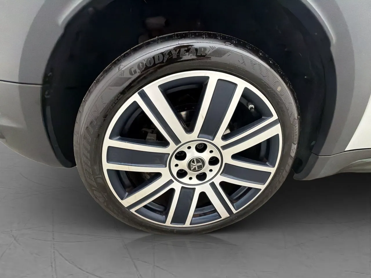 Vehicle image 31