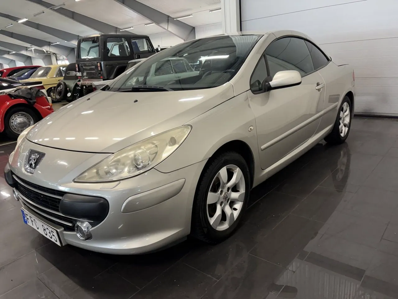Vehicle image 3