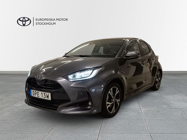 Toyota Yaris Hybrid 115 1,5 HSD ACTIVE PLUS SÄKERHETSPAKET / VInterhjul - 2025
