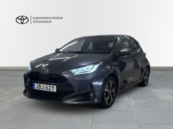 Toyota Yaris Hybrid 115 1,5 HSD 5D ACTIVE PLUS SÄKERHET / VINTERHJUL - 2025