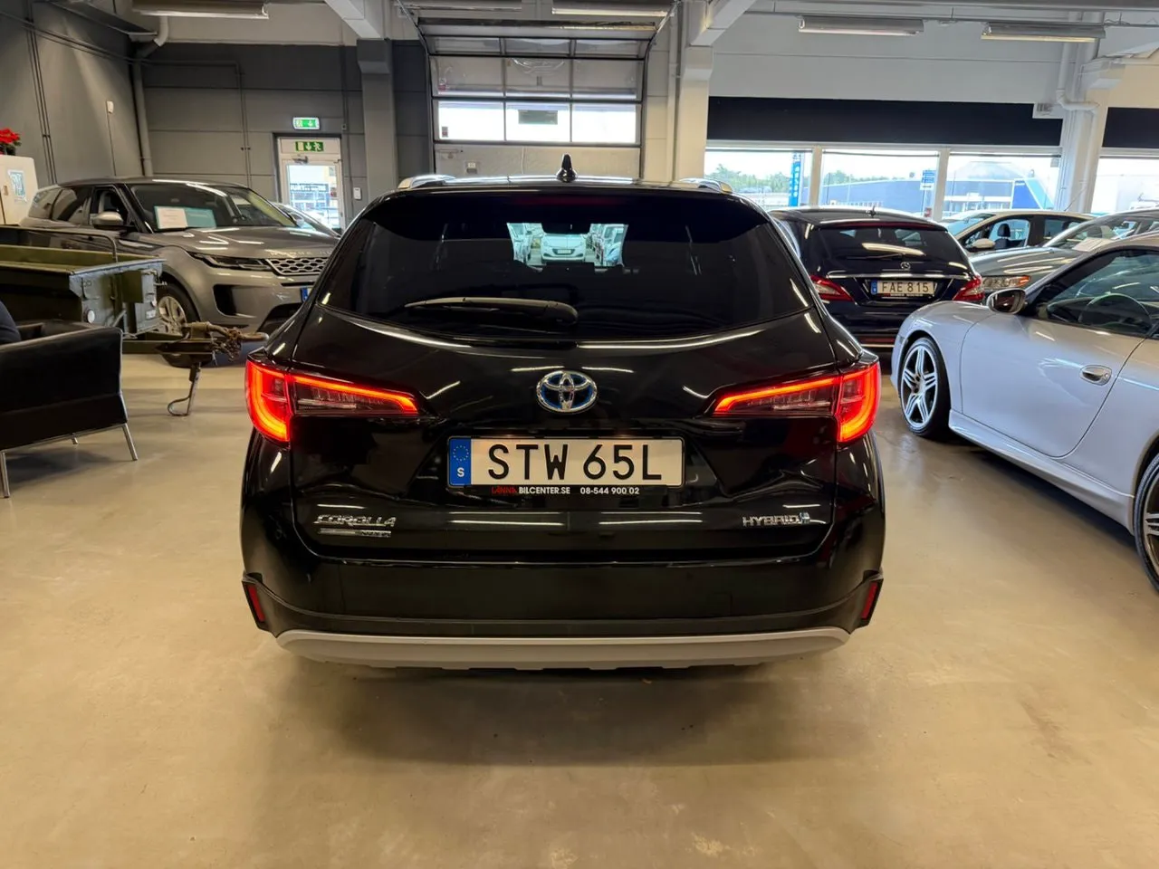 Vehicle image 5