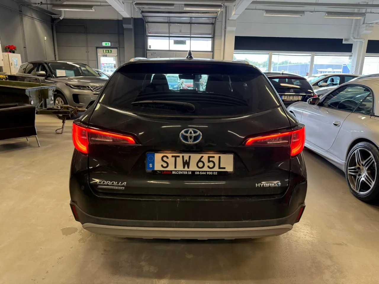 Vehicle image 5