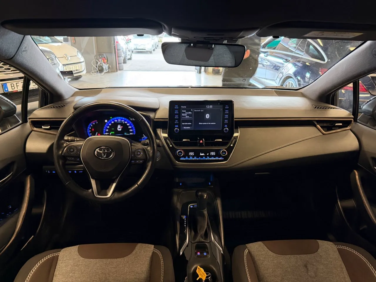 Vehicle image 20