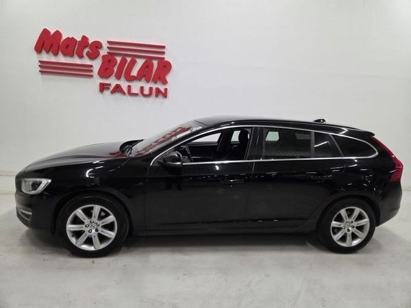 Volvo V60 D3 136 Hk Momentum Automat - 2014