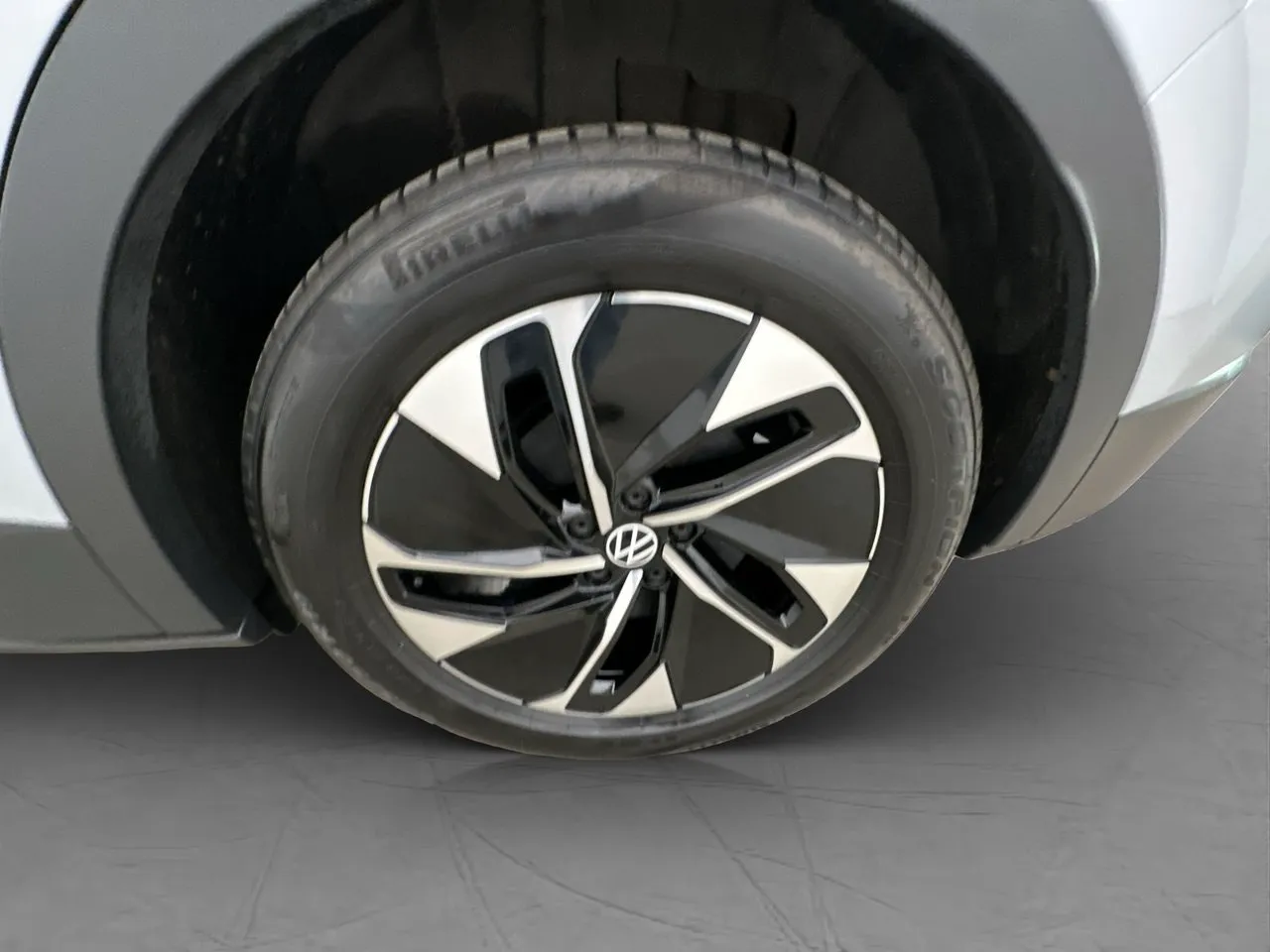Vehicle image 31