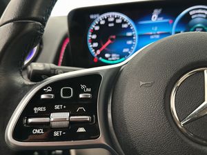 Mercedes EQB300 bild 16