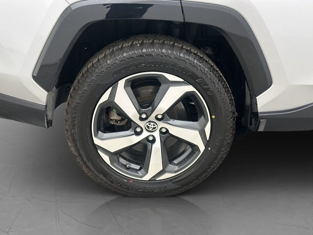 Vehicle image 35
