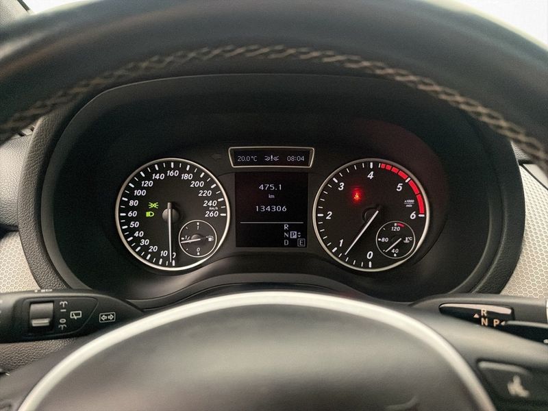 Mercedes B200 bild 16