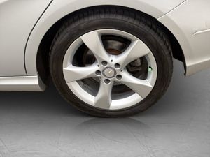 Mercedes B200 bild 32