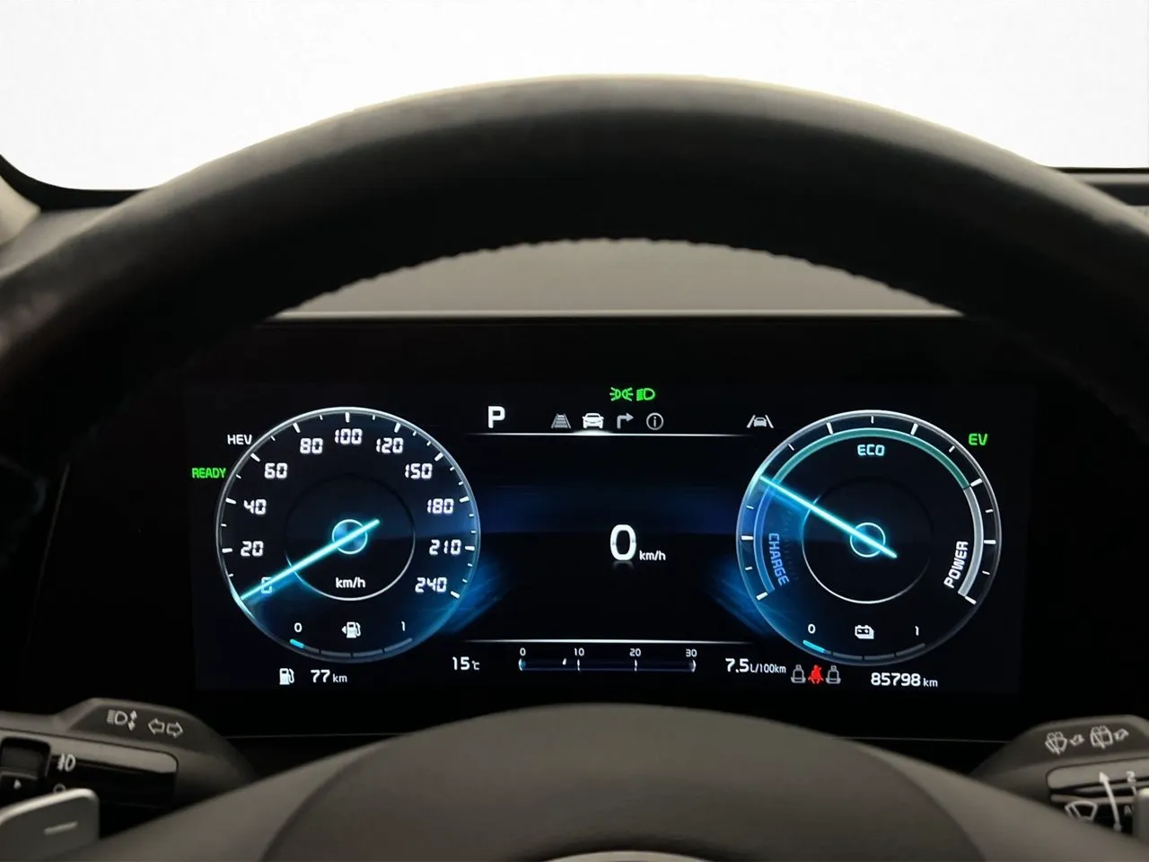 Vehicle image 17