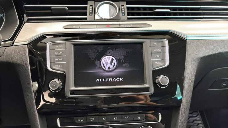 Volkswagen Passat bild 9