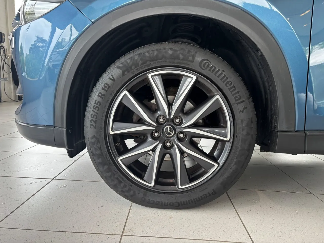 Vehicle image 8