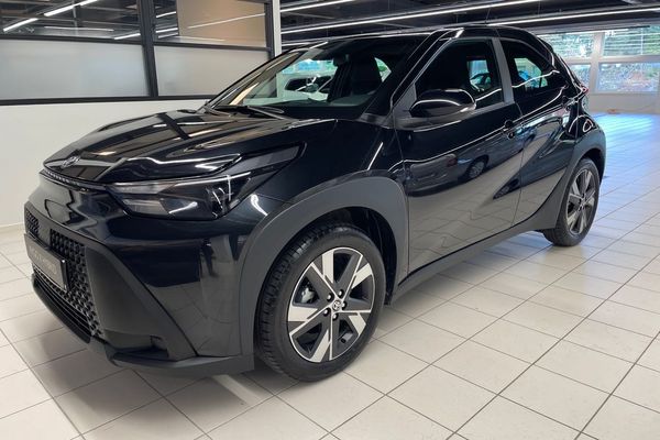 Toyota Aygo X Hybrid PLAY - 2026