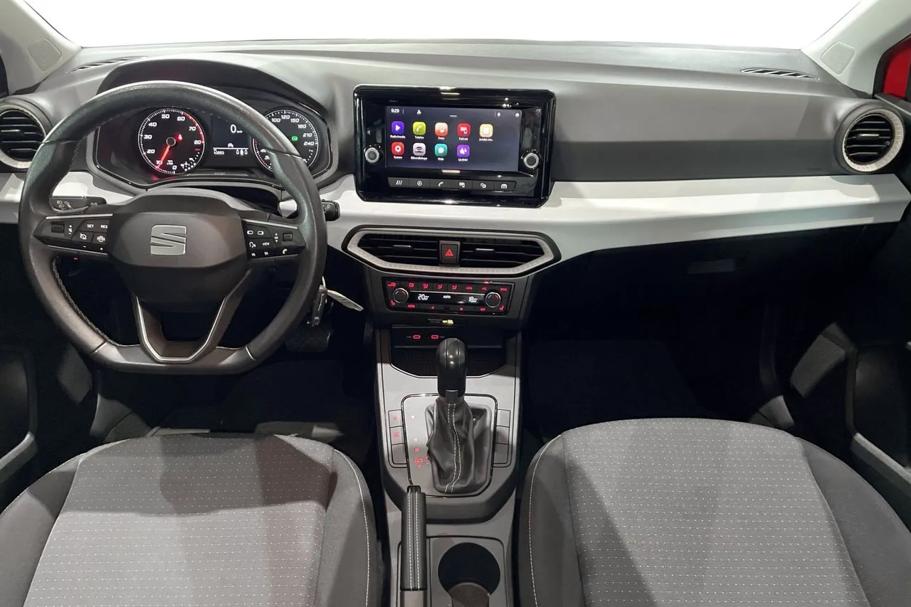 Vehicle image 16
