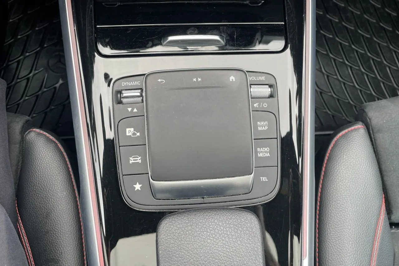 Vehicle image 24