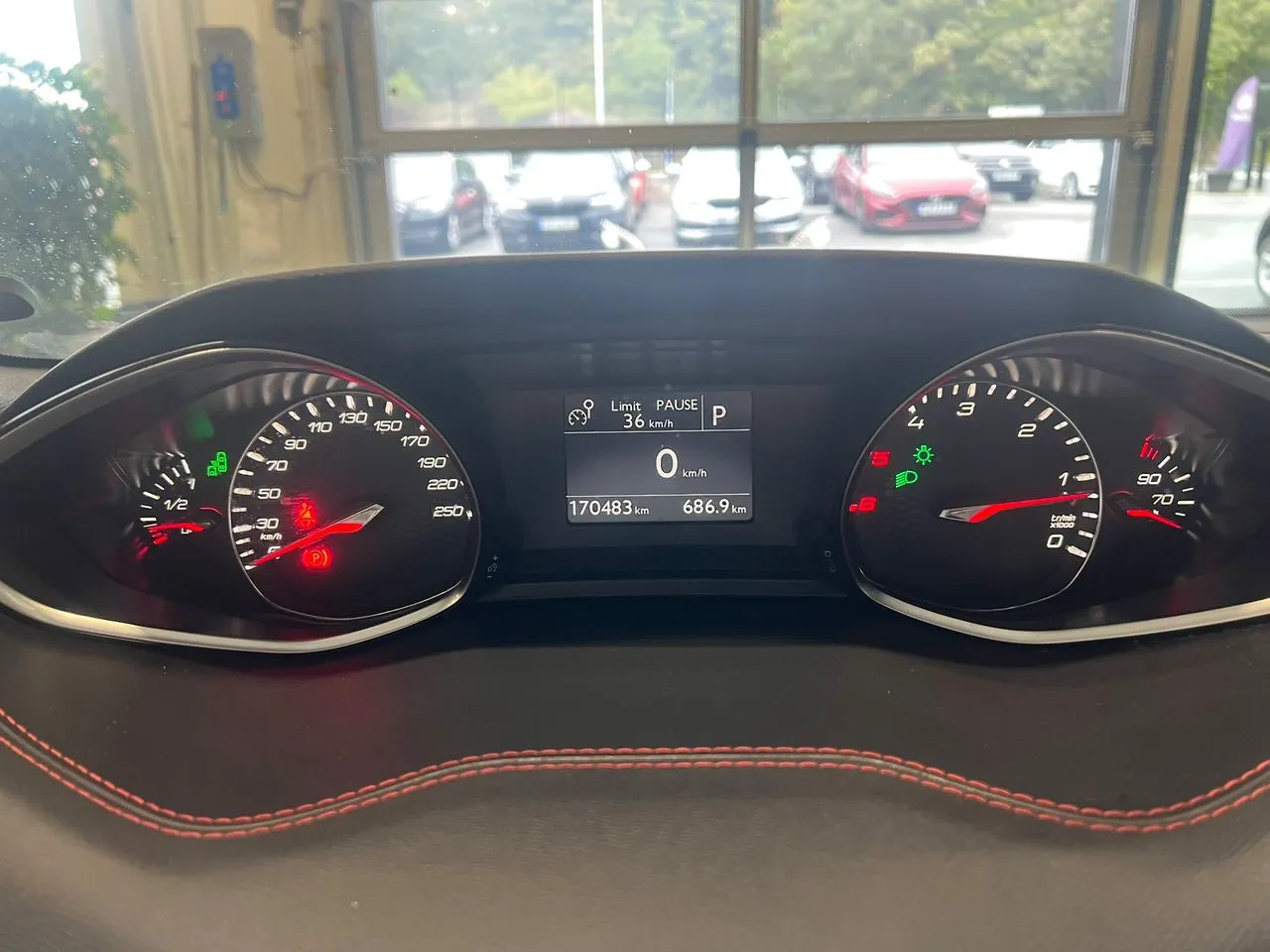 Vehicle image 19