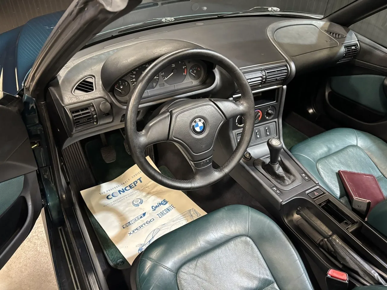 Vehicle image 11