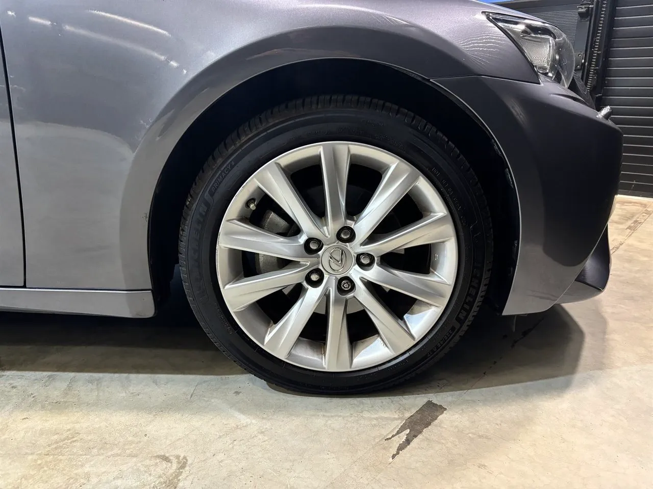 Vehicle image 22