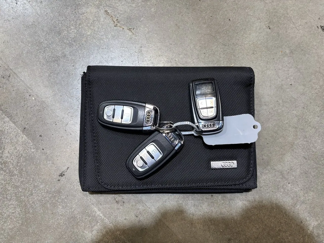 Vehicle image 22