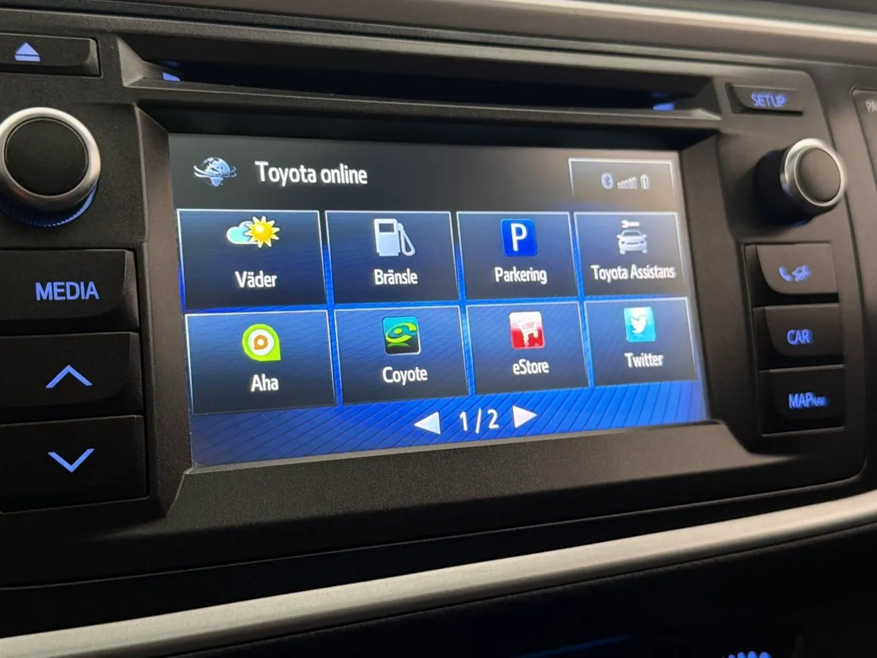 Vehicle image 18