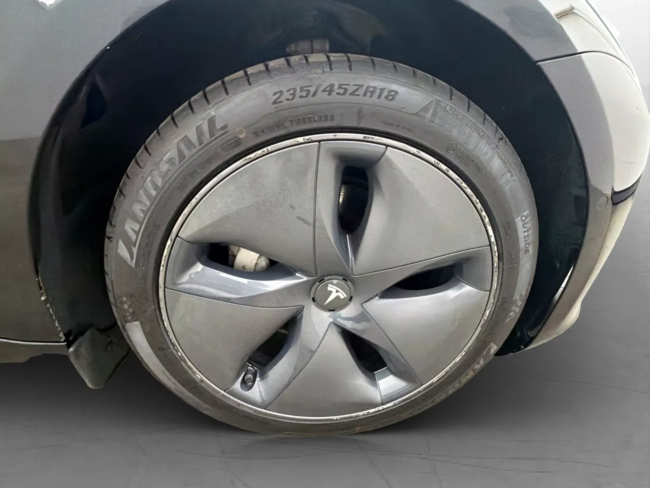 Vehicle image 31