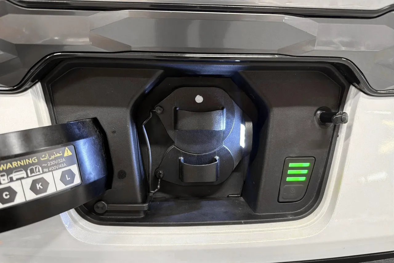 Vehicle image 22
