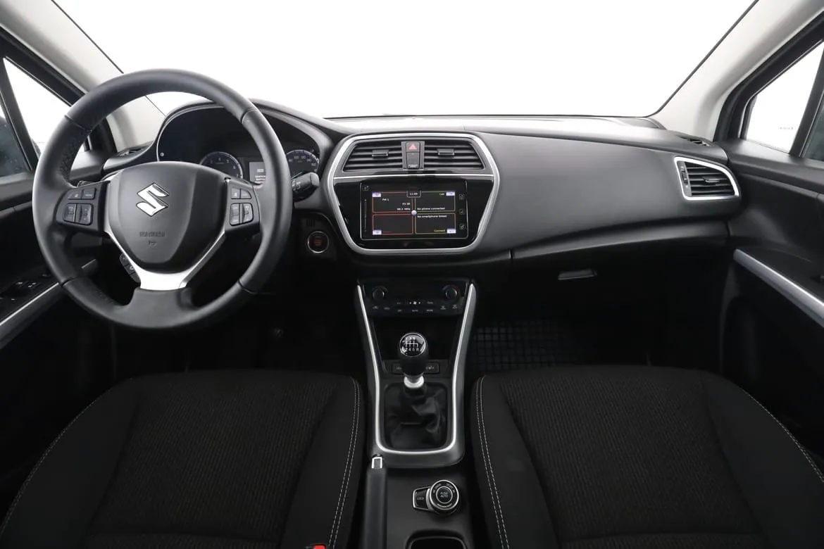 Vehicle image 12