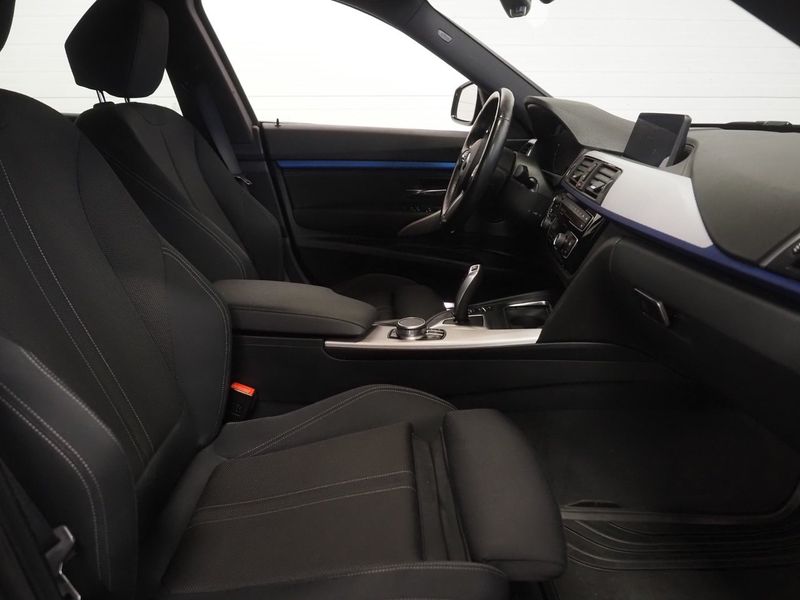 BMW 320 bild 11