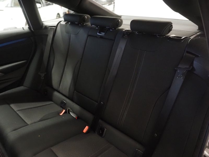 BMW 320 bild 16