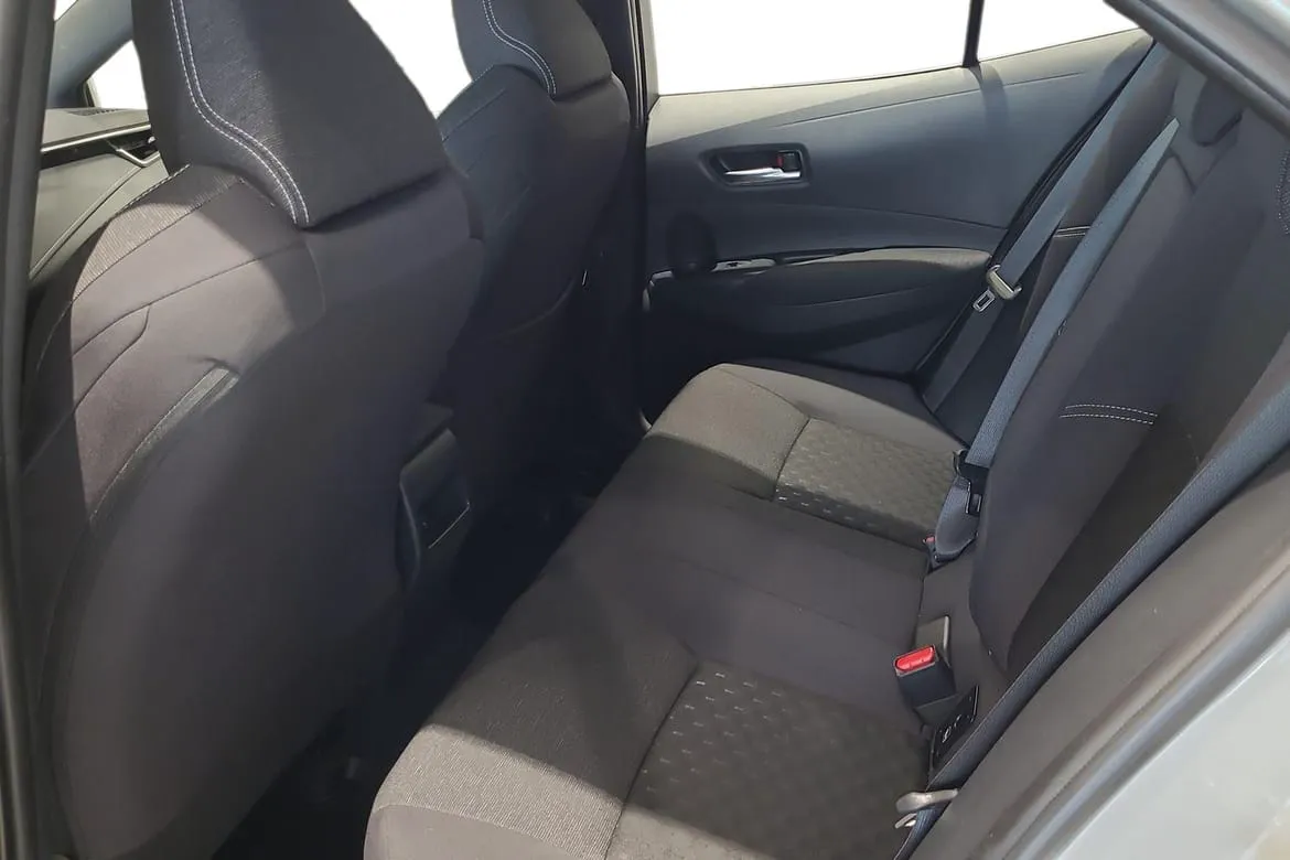 Vehicle image 20