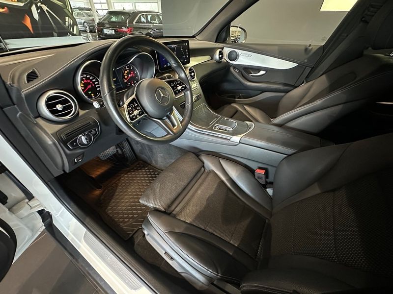 Mercedes GLC220 bild 16