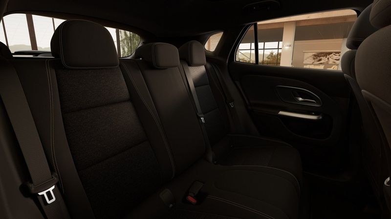 Mercedes GLA350 bild 14
