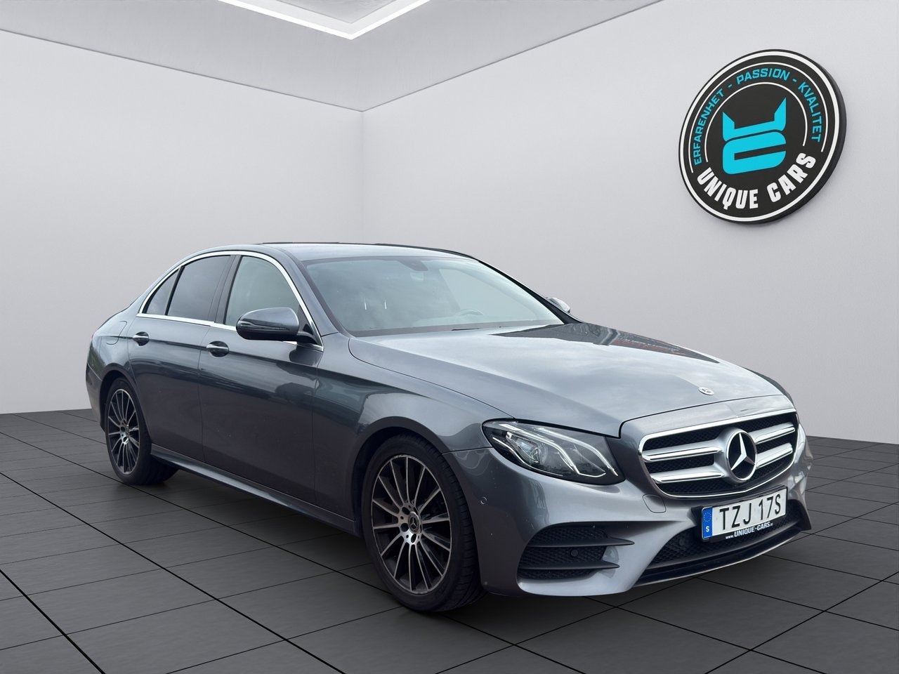 Mercedes E200