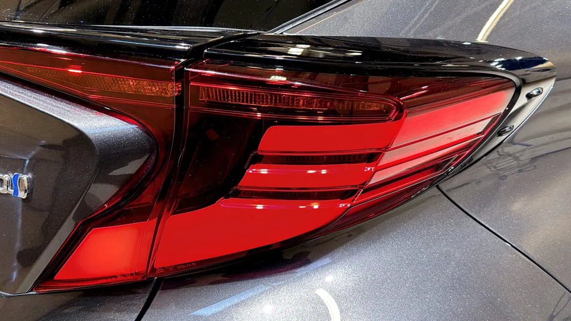 Vehicle image 12